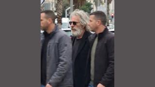 Verificación de Datos: Fotos de Epstein en Tel Aviv no Demuestran que esté Vivo -- Son Creadas con IA