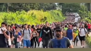 Verificación de Datos: NO Existe Caravana de 5.000 Migrantes de Honduras Dirigiéndose a Estados Unidos -- Video Usa Imágenes de Caravanas Anteriores