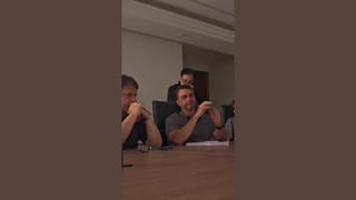 Verificación de Datos: Video de Flávio Bolsonaro Llorando ES ANTERIOR al Anuncio de los Resultados Electorales